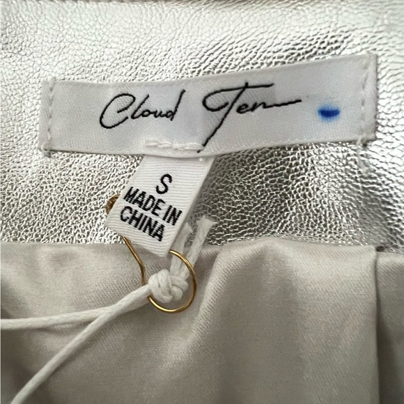 NWT Cloud Ten Faux Metallic Leather Shorts | S - Picture 3 of 13